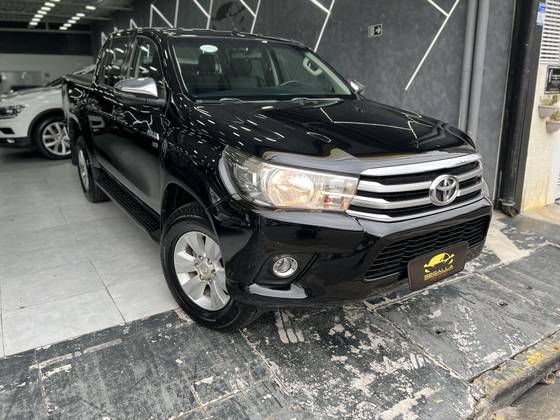 TOYOTA HILUX 2.7 SRV 4X4 CD 16V FLEX 4P AUTOMÁTICO TOYOTA HILUX 2.7 SRV 4X4 CD 16V FLEX 4P AUTOMÁTICO